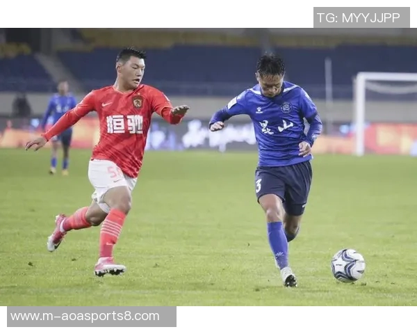 2017足协杯次回合富力与恒大激战成焦点赛事回顾与分析